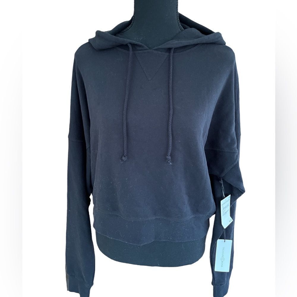 New with tags Treasure & Bond black cropped hoodie with drop shoulders size S.